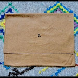 Auth Louis Vuitton dust cover large